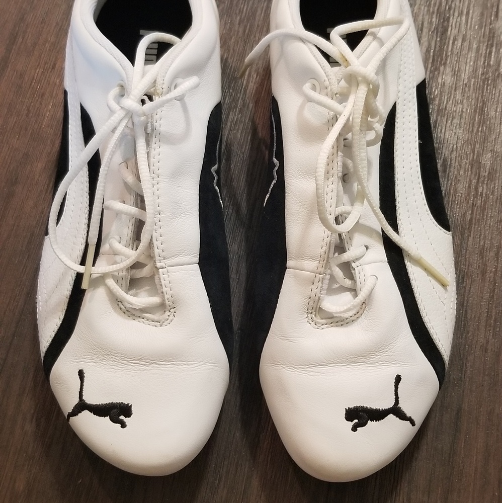 Womens Puma black and white sneakers